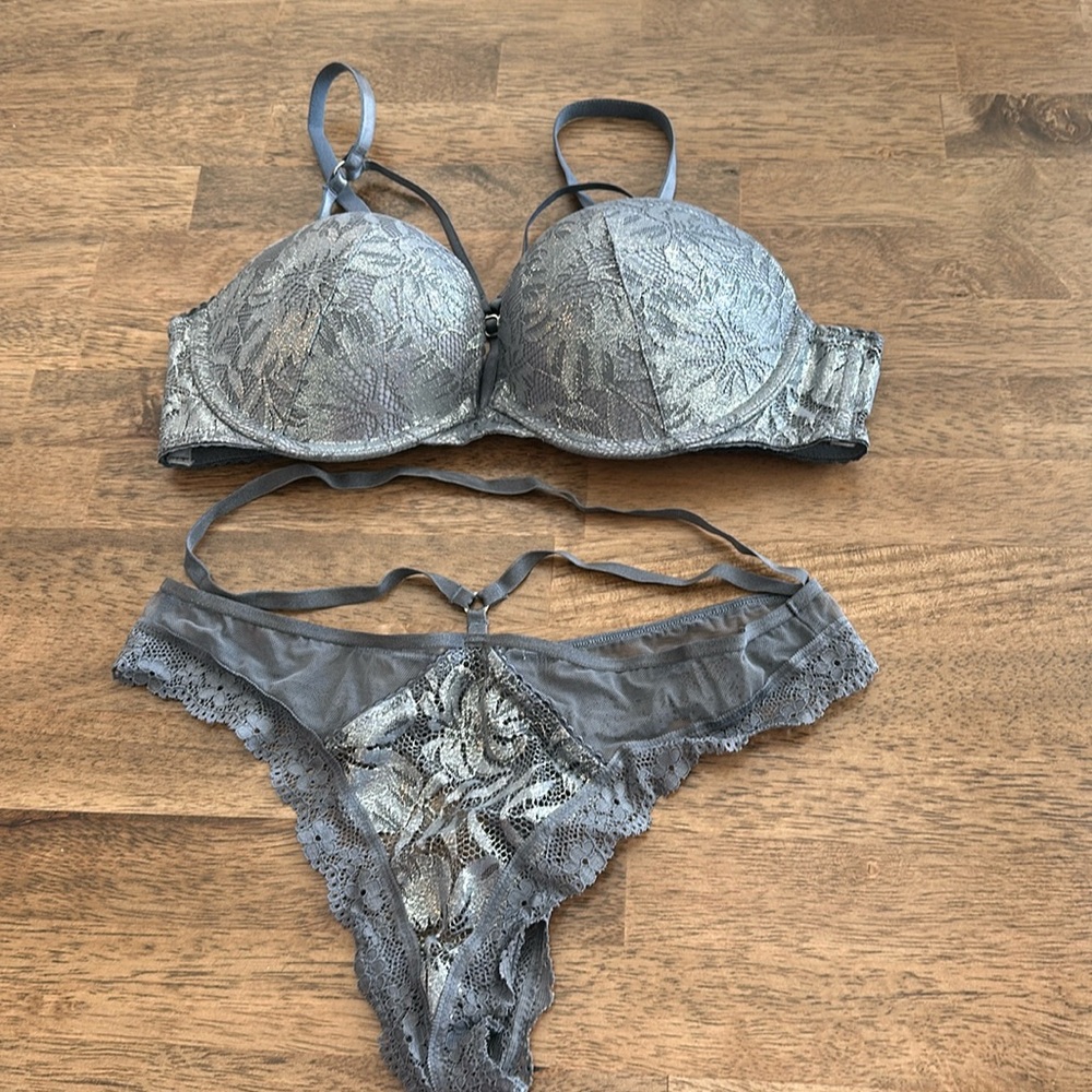 Victoria’s Secret bra and panty set